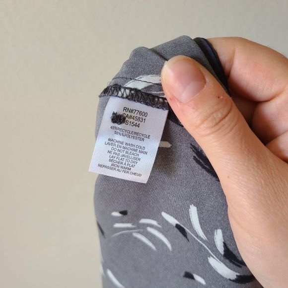 Saltwater LUXE Button Front Maxi Dress Small - Picture 5 of 8